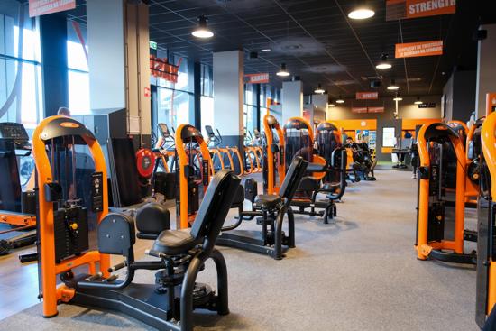 Basic-Fit Den Haag Stationsplein-Hofwijckstraat 24/7