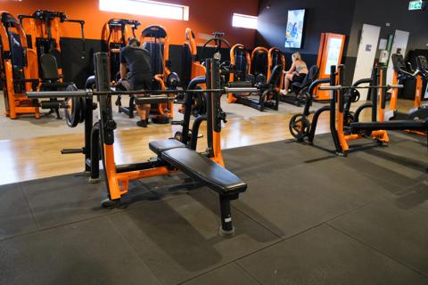 Basic-Fit Terneuzen Axelsestraat 24/7