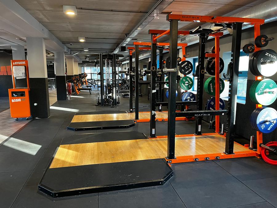 Basic-Fit Enschede Wesselerbrinklaan 24/7