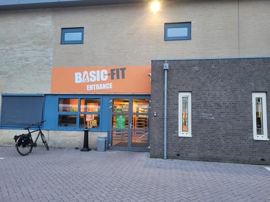 Basic-Fit Enschede Wesselerbrinklaan 24/7