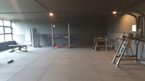 Basic-Fit Zoetermeer Koraalrood 24/7