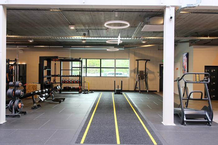 Basic-Fit Zoetermeer Koraalrood 24/7