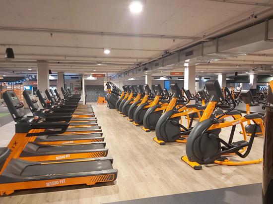 Basic-Fit Oldenzaal Nagelstraat 24/7