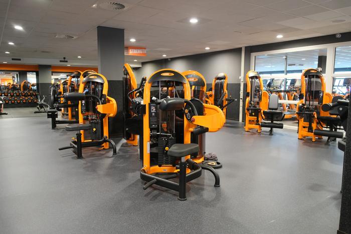 Basic-Fit Assen Nijverheidsweg 24/7