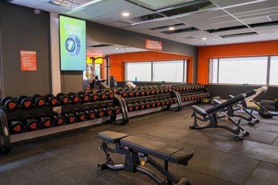 Basic-Fit Haarlem Bijdorplaan 24/7