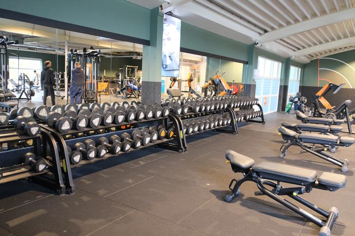 Basic-Fit Woerden van Helvoortlaan 24/7
