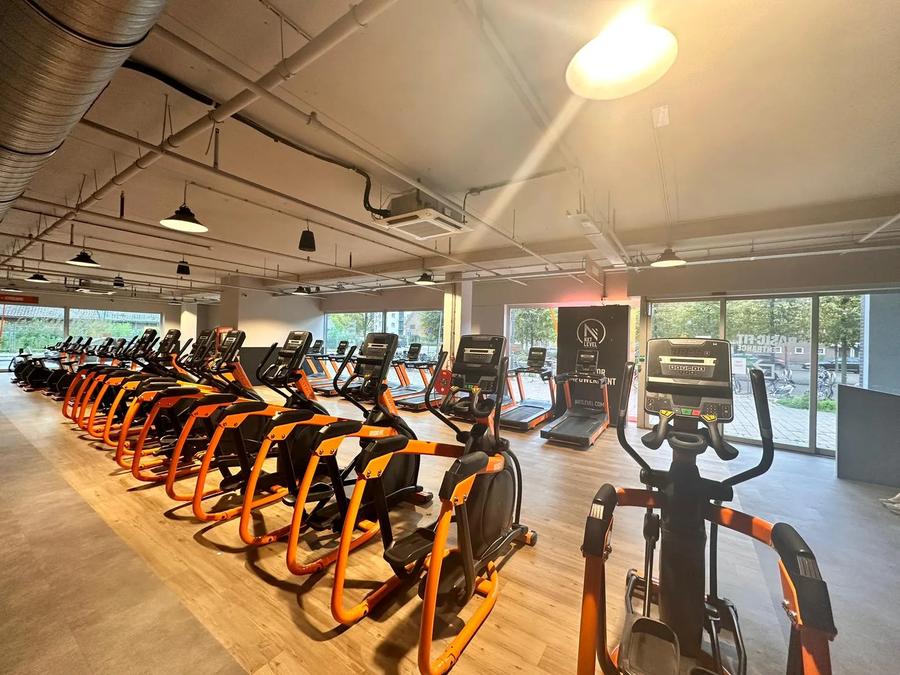 Basic-Fit Amsterdam Bos en Lommerplein 24/7