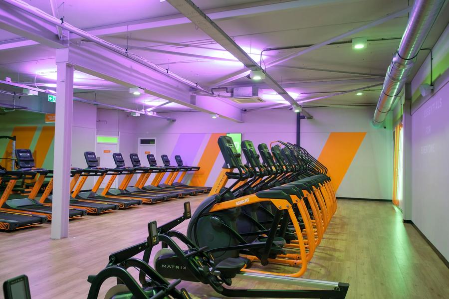 Basic-Fit Badhoevedorp Sloterweg 24/7