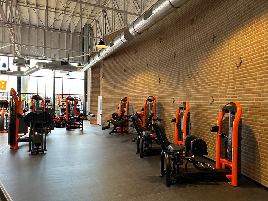 Basic-Fit Veldhoven Lange Kruisweg 24/7
