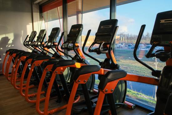 Basic-Fit Hoogezand Hazenleger 24/7