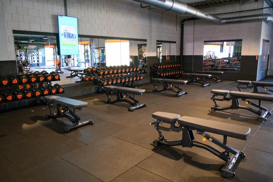 Basic-Fit Hoogezand Hazenleger 24/7