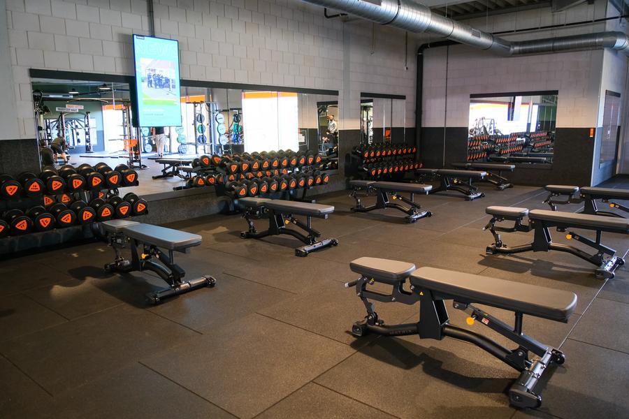 Basic-Fit Hoogezand Hazenleger 24/7
