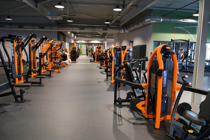 Basic-Fit Hoogezand Hazenleger 24/7