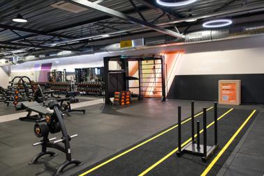 Basic-Fit Dokkum Rondweg-west 24/7