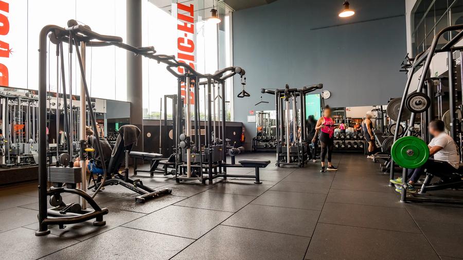 Basic-Fit Schoten Bredabaan 24/7