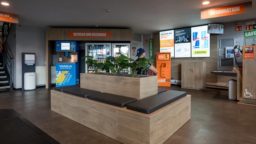Basic-Fit Schoten Bredabaan 24/7