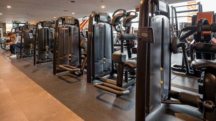 Basic-Fit Schoten Bredabaan 24/7