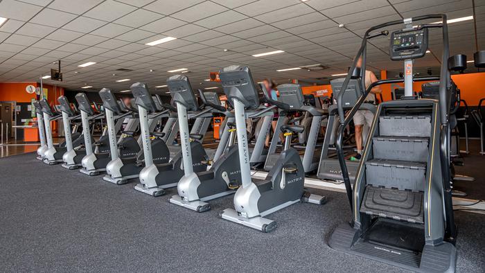 Basic-Fit Borsbeek Frans Beirenslaan 24/7