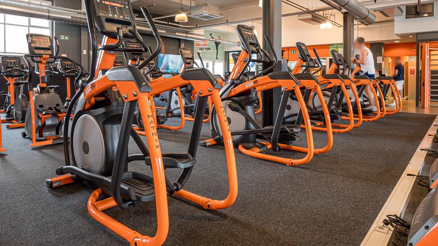 Basic-Fit Sint-Niklaas Prins Boudewijnlaan 24/7