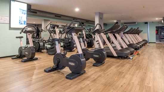 Basic-Fit Mechelen Zwartzustersvest Ladies