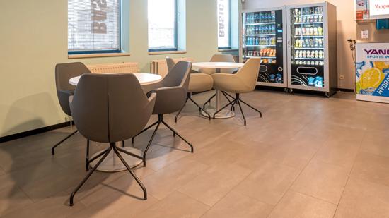 Basic-Fit Mechelen Zwartzustersvest Ladies