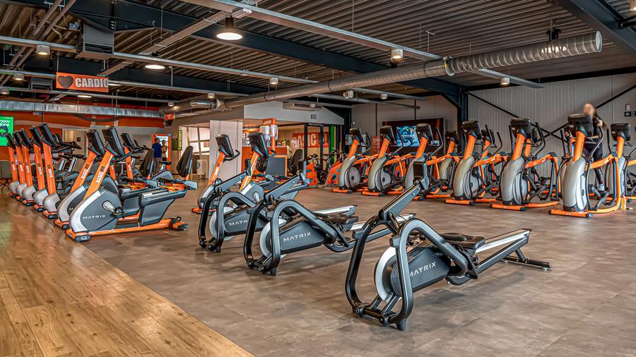 Basic-Fit Sint-Pieters-Leeuw Bergensesteenweg 24/7