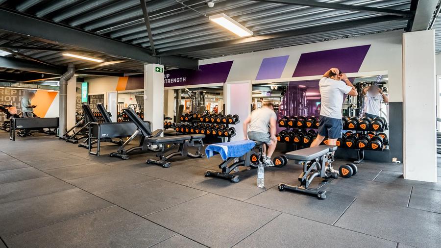 Basic-Fit Waterloo Chaussee de Bruxelles 24/7