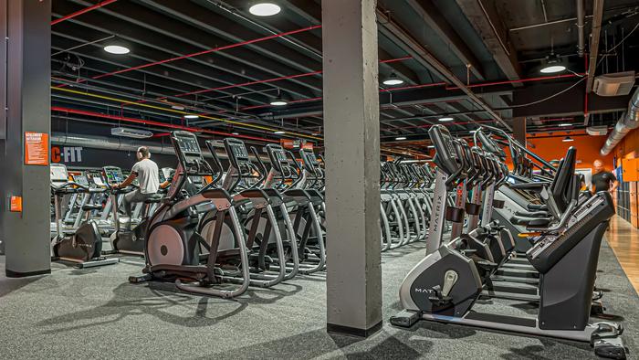 Basic-Fit Mouscron Avenue du Parc 24/7