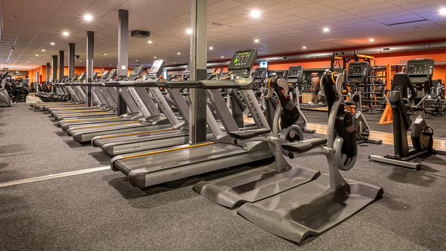 Basic-Fit Courcelles Rue du General de Gaulle 24/7