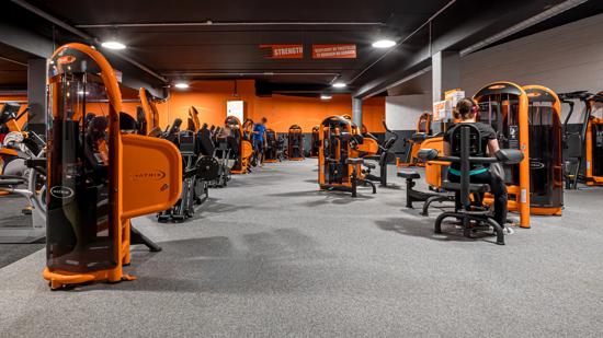 Basic-Fit Halle Rene Deboecklaan 24/7