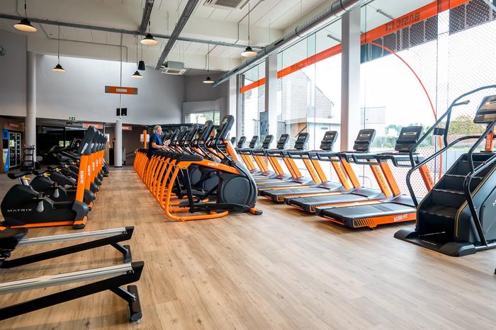 Basic-Fit Dilbeek Ninoofsesteenweg 24/7