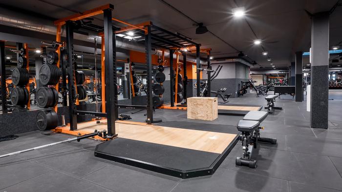 Basic-Fit Overpelt Sellekaertsstraat 24/7
