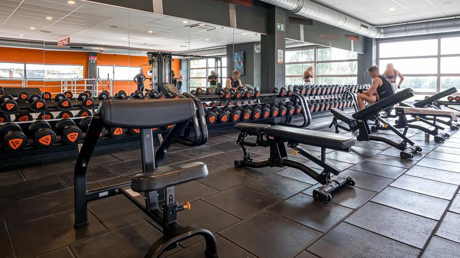 Basic-Fit Lievegem Grote Baan 24/7