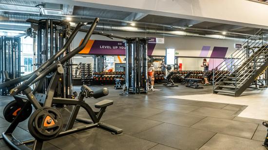 Basic-Fit Antwerpen Kempischdok-Westkaai