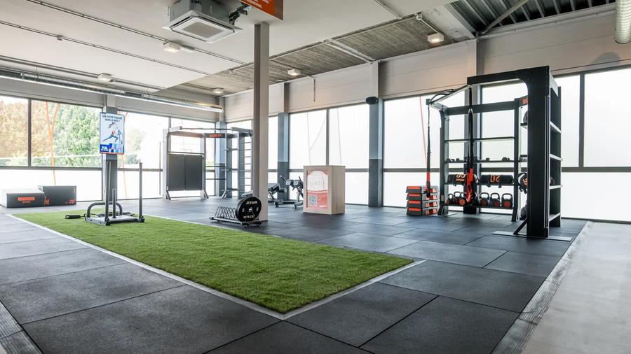 Basic-Fit Landen Hannuitsesteenweg 24/7