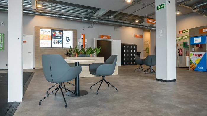 Basic-Fit Landen Hannuitsesteenweg 24/7