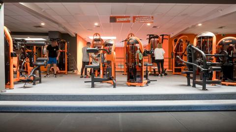 Basic-Fit Luxembourg Sandweiler 24/7