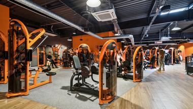 Basic-Fit Sainte-Genevi&egrave;ve-des-Bois Av Croix Blanche