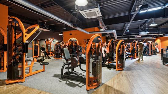 Basic-Fit Sainte-Genevi&egrave;ve-des-Bois Av Croix Blanche