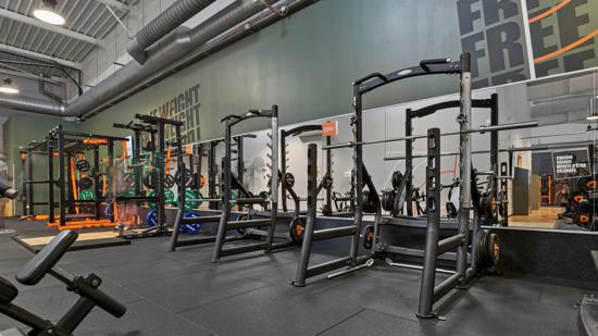 Basic-Fit &Eacute;tampes Rue des &Eacute;pinants 24/7