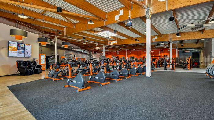 Basic-Fit Chateauroux C. Cial Carrefour Chateauroux 24/7