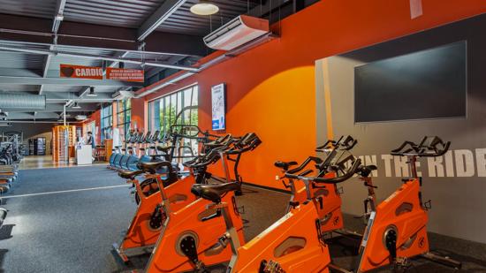 Basic-Fit Ch&acirc;tellerault Rue Nungesser et Coli