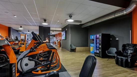 Basic-Fit Armenti&egrave;res Place du G&eacute;n&eacute;ral de Gaulle