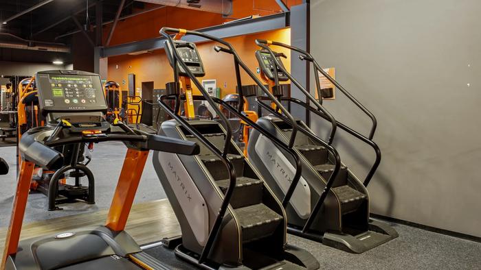 Basic-Fit Angers Rue du Grand Launay 24/7