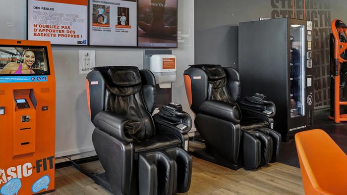 Basic-Fit La Chapelle Saint Aubin Rue Albert de Dion 24/7