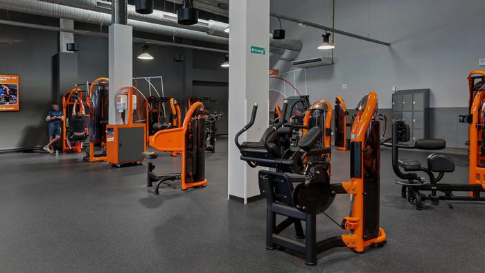 Basic-Fit La Chapelle Saint Aubin Rue Albert de Dion 24/7