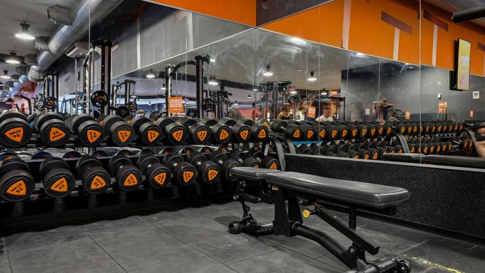 Basic-Fit Narbonne Chemin de  Saint Crescent 24/7