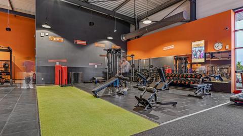 Basic-Fit Bourges City Park Route de la Charit&eacute; 24/7