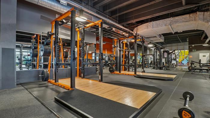 Basic-Fit Boussy-Saint-Antoine CC Val d'Yerres