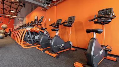 Basic-Fit Nimes Avenue du Maréchal Juin 24/7